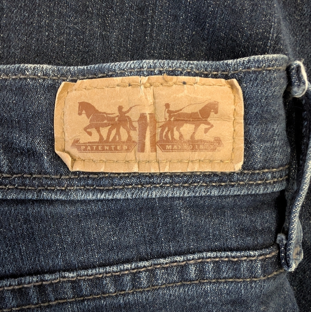 Levi's 515 Women's Bootcut Jeans Size 30x32 (10) - Picture 5 of 9